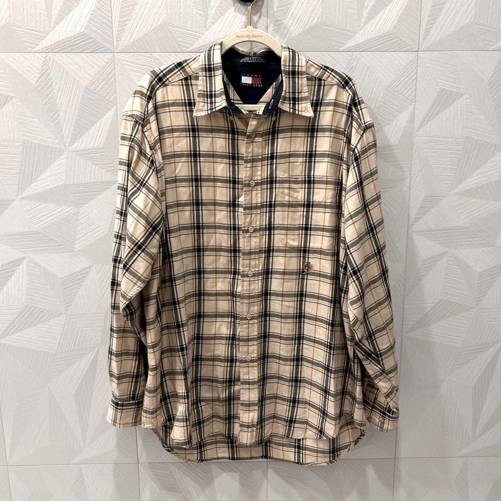 Tommy Hilfiger Vintage 90s Beige Button Down Shirt Embroidered Crest Logo Large